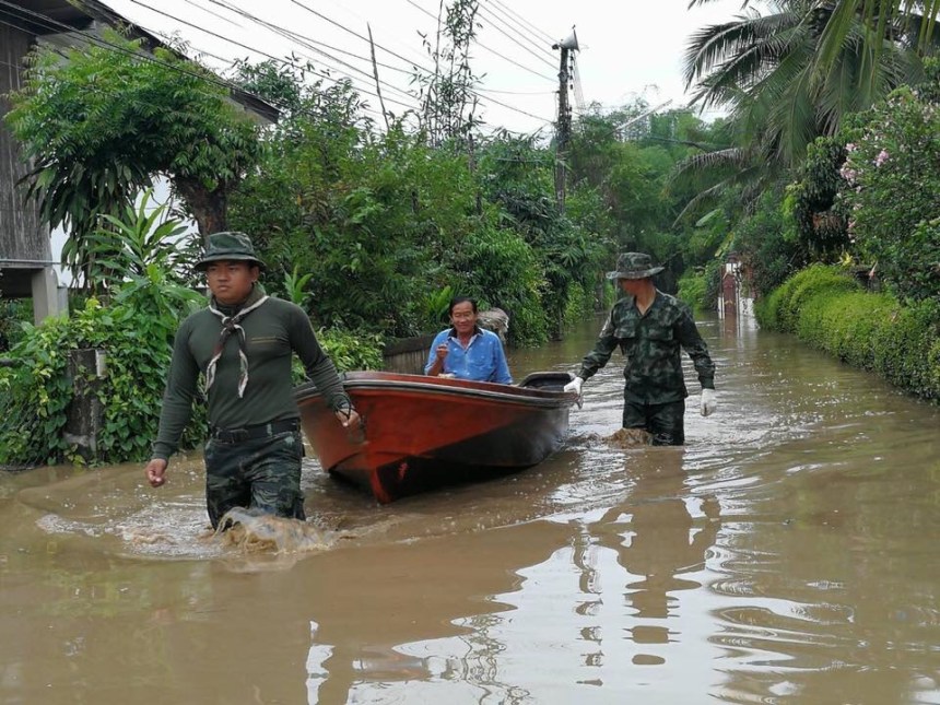 Inondations201710ChiangMaiNewsPhoto.jpg